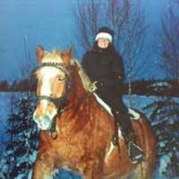 Meet your Posher, Lisa - Picture 1 of 1